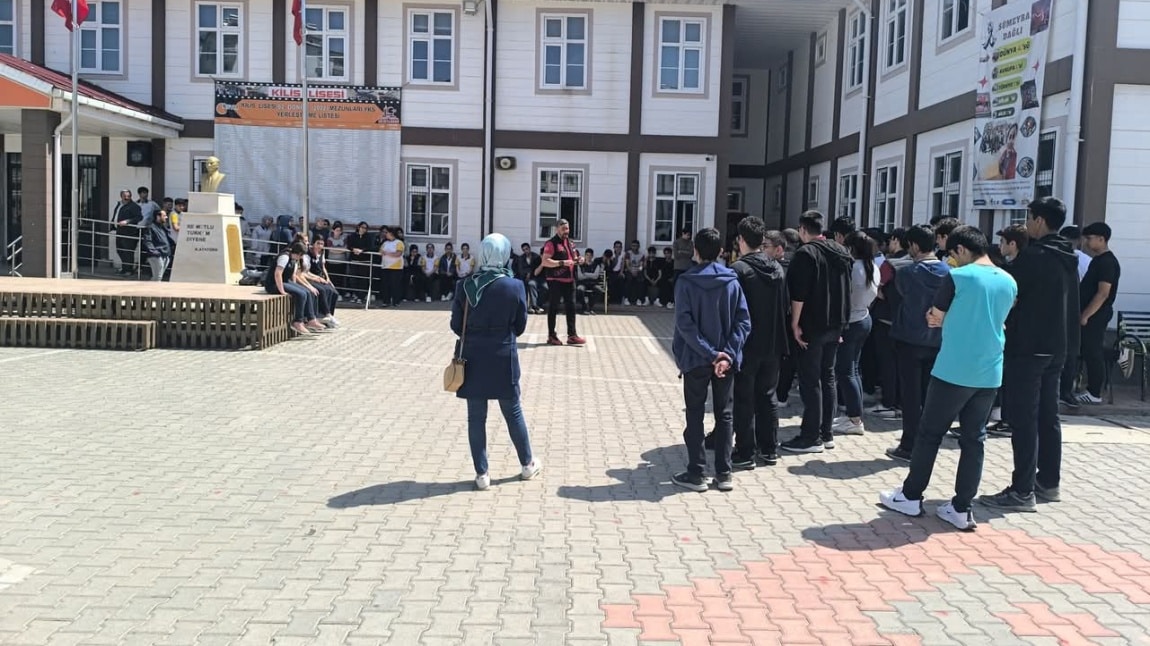 Okulumuzdaki Öğrencilere “Güvenli Motosiklet Kullanımı Projesi” Kapsamında Bilgilendirme Yapıldı.